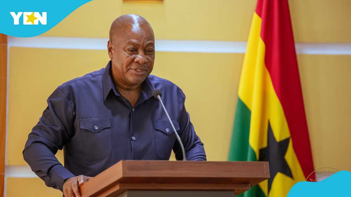 President John Mahama, Asantehene Otumfuo Osei Tutu II, John Atta Mills, NDC, Politics President John Mahama, Asantehene Otumfuo Osei Tutu II, John Atta Mills, NDC, Politics